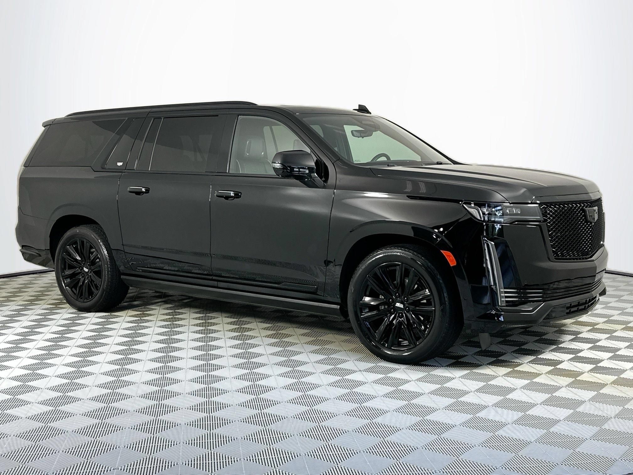 Used 2024 Cadillac Escalade ESV Sport w/ Touring Package AWD/4WD image 3