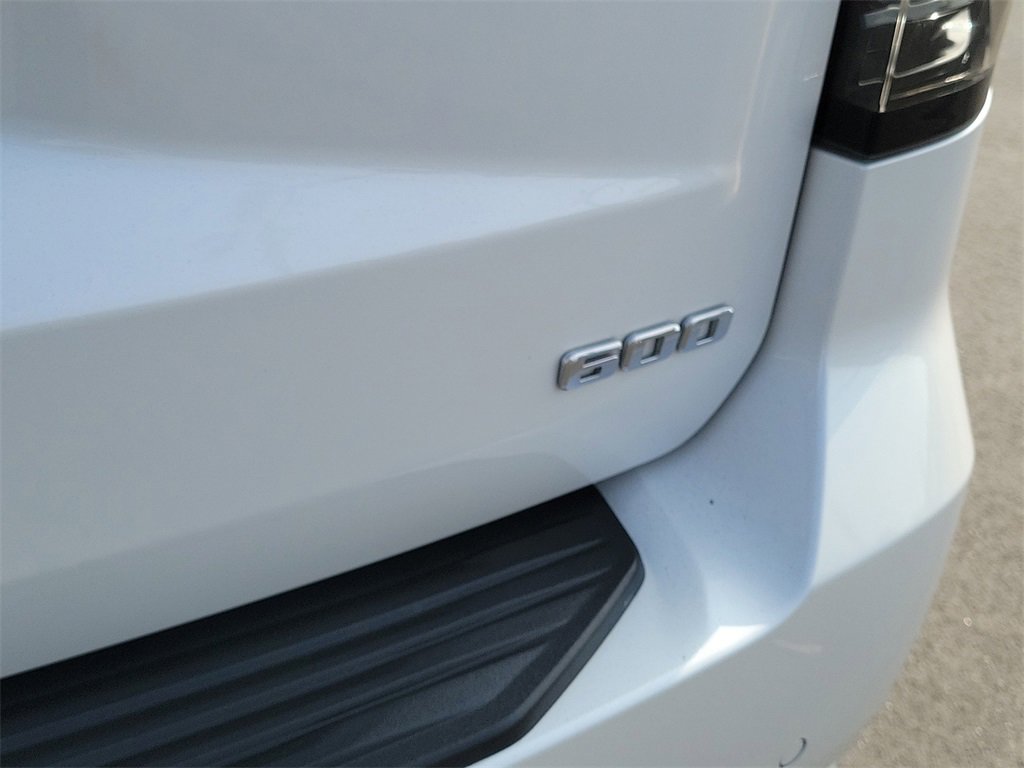 Used 2021 Cadillac Escalade Premium Luxury w/ LPO, Illumination Package image 25