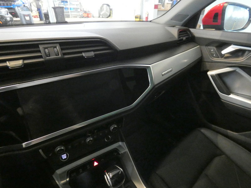 Used 2021 Audi Q3 2.0T Premium w/ Convenience Package AWD/4WD image 11