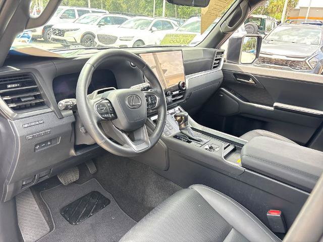 Used 2025 Lexus GX 550 w/ Accessory Package (Z1) AWD/4WD image 6