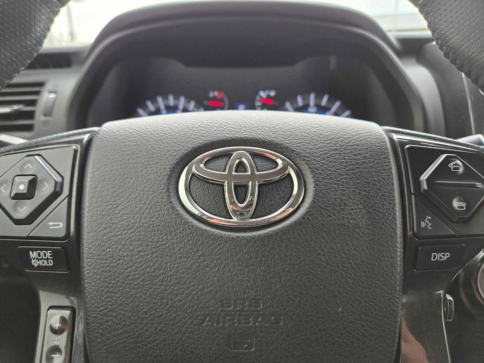 Used 2019 Toyota 4Runner TRD Off-Road Premium AWD/4WD image 26