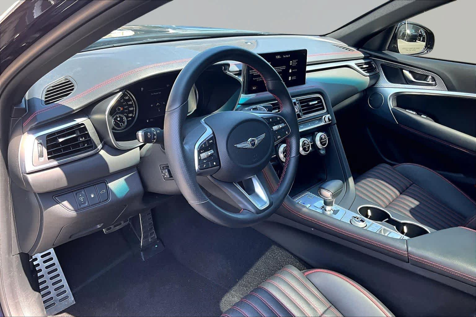 Used 2023 Genesis G70 2.0T w/ Sport Prestige Package RWD image 18