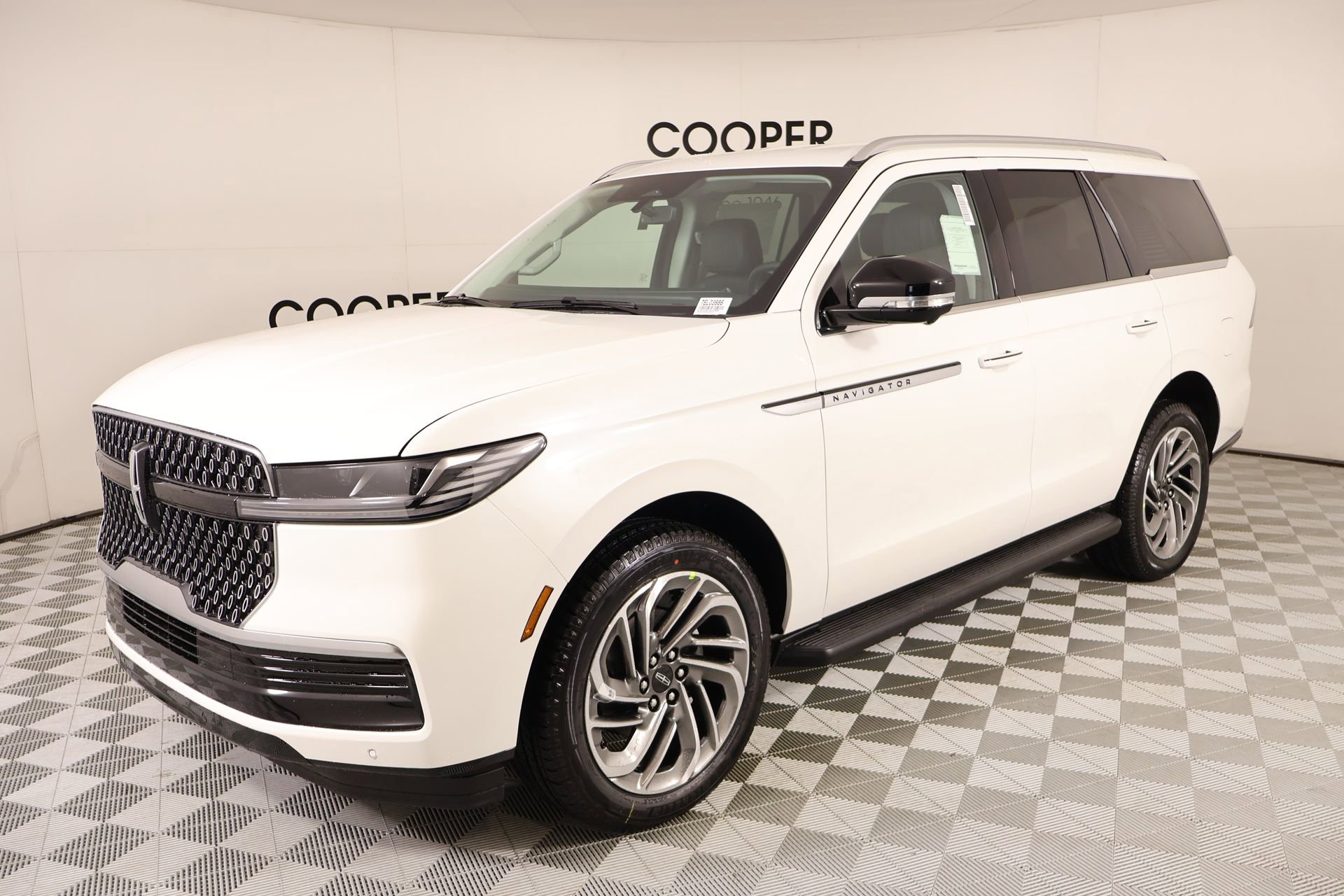 New 2026 Lincoln Navigator Premiere image 10