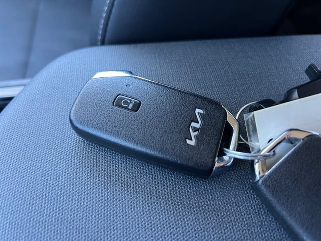 Used 2024 Kia EV6 Wind AWD/4WD image 30