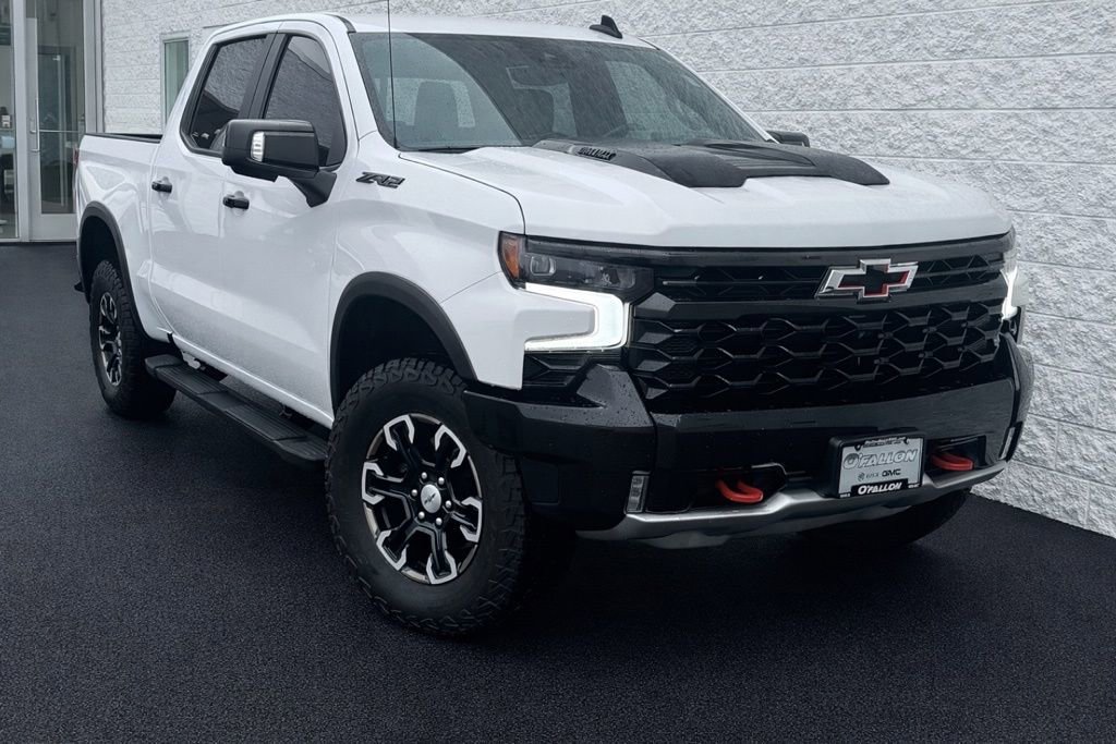 Used 2024 Chevrolet Silverado 1500 ZR2 w/ Technology Package image 1