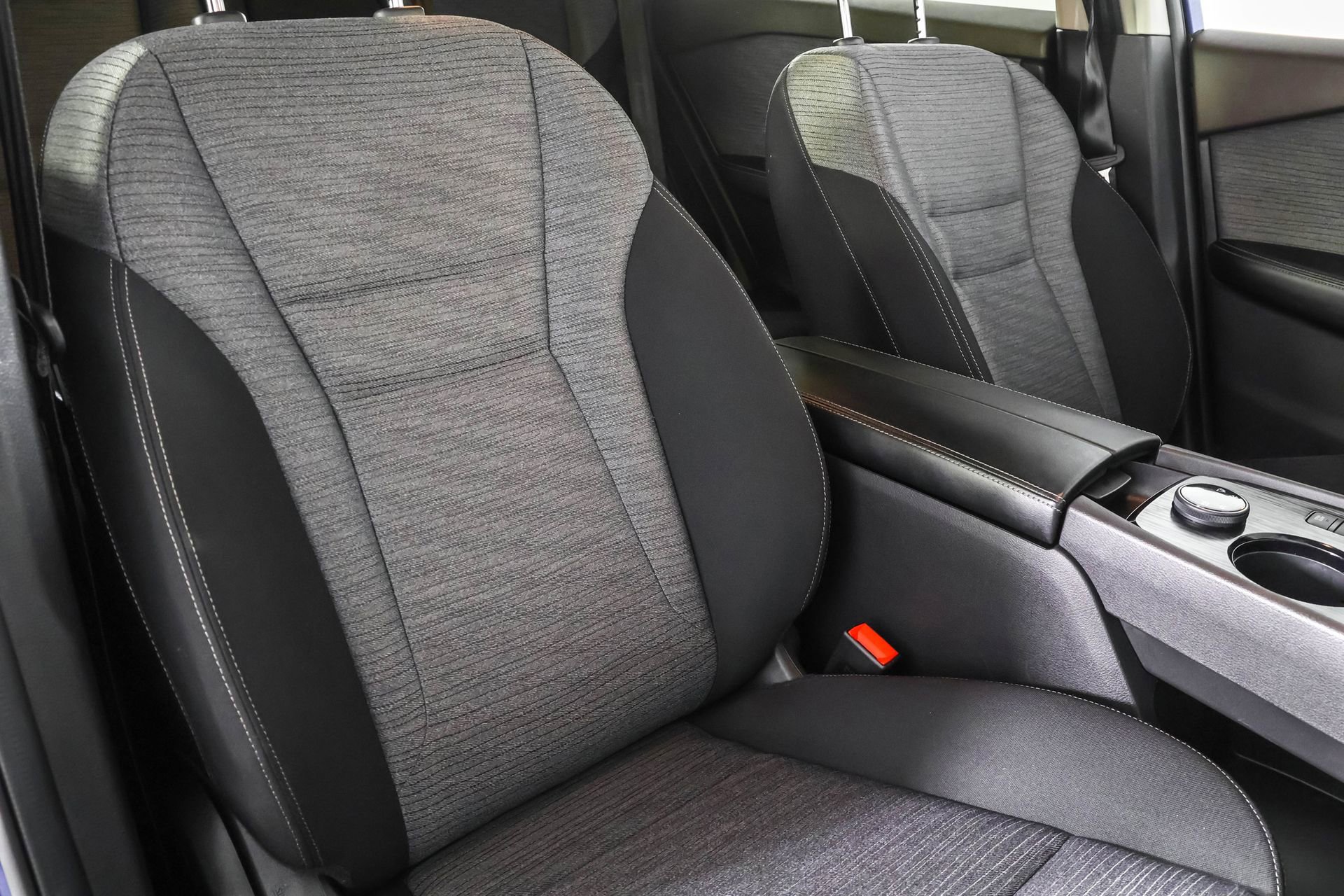 Used 2023 Nissan Rogue SV image 56