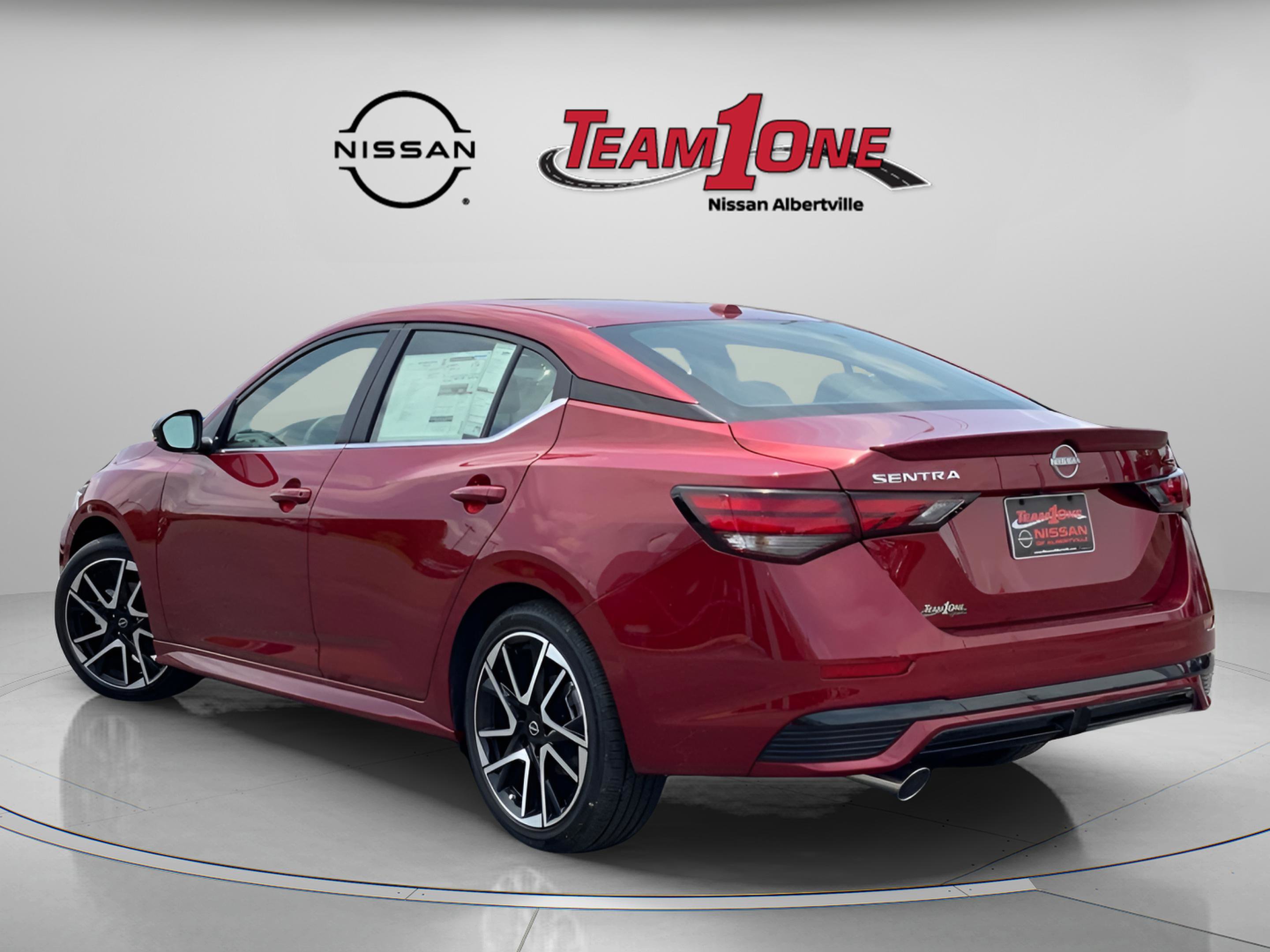 New 2025 Nissan Sentra SR image 4