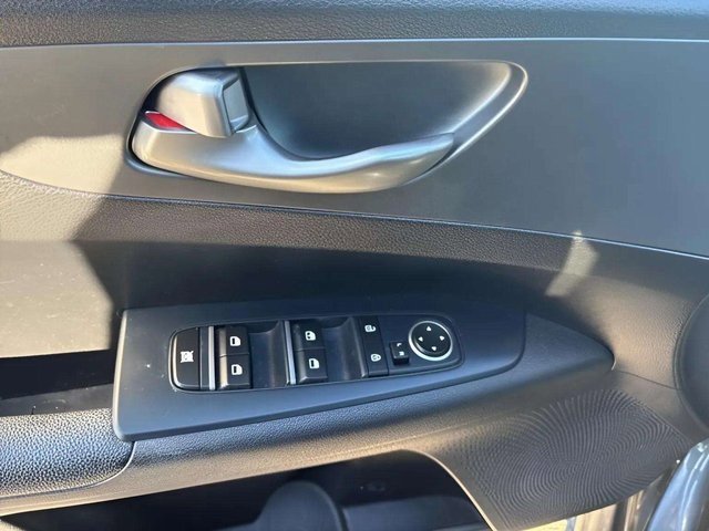 Used 2020 Kia Forte Sedan image 12