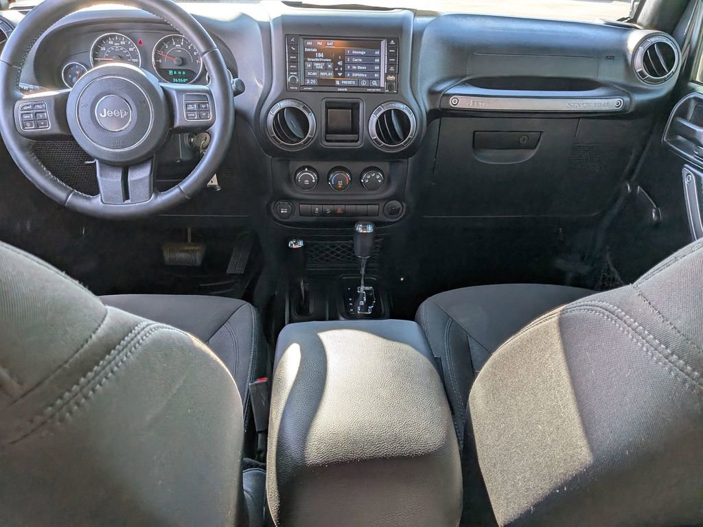 Used 2018 Jeep Wrangler Sport w/ Connectivity Group image 32