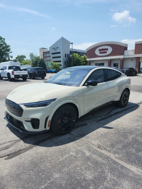 New 2025 Ford Mustang Mach-E GT image 3