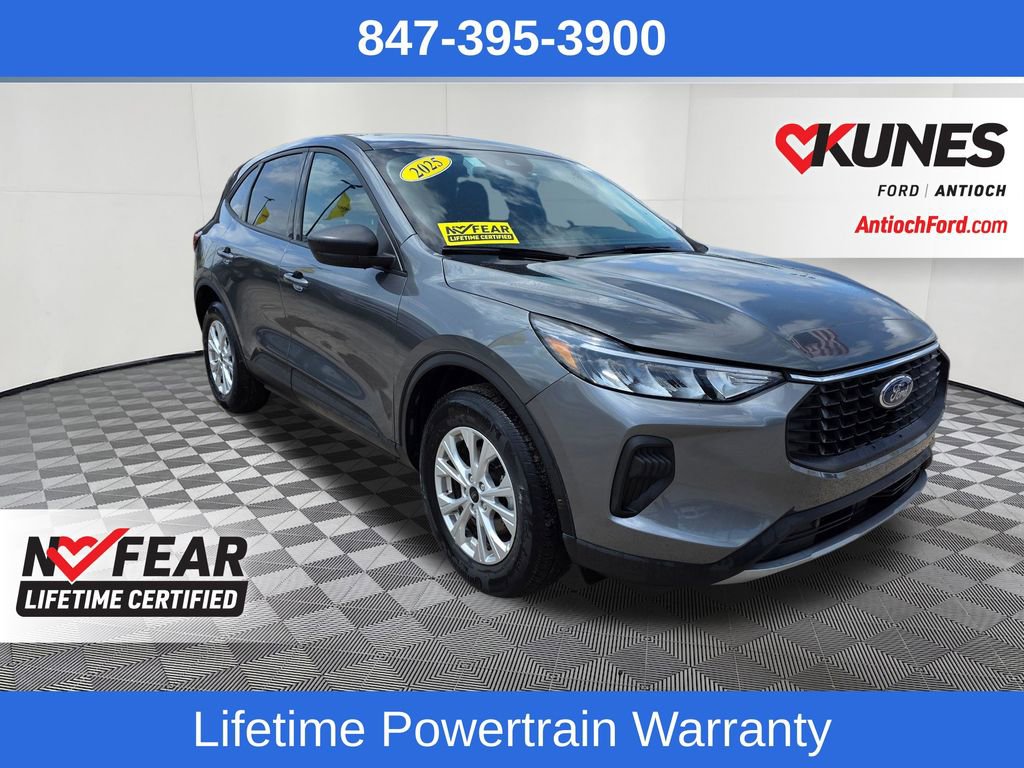 Certified 2025 Ford Escape Active AWD/4WD image 1