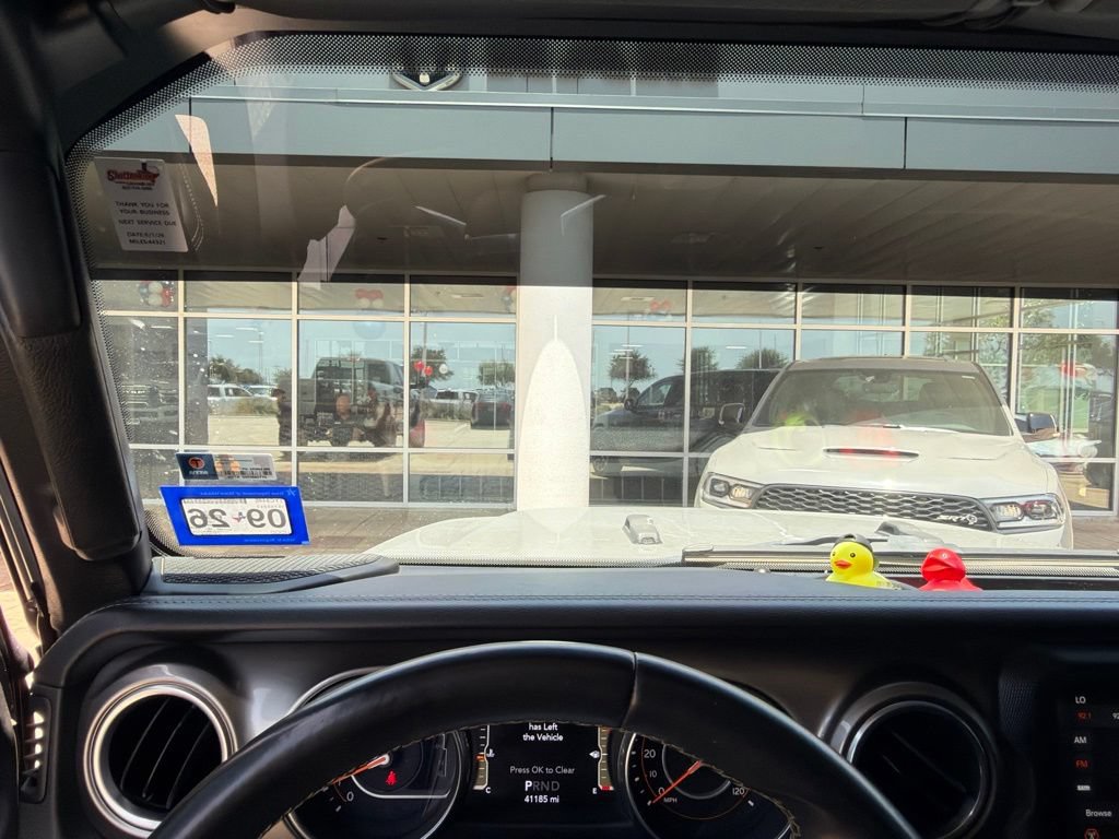Used 2018 Jeep Wrangler Unlimited Sahara AWD/4WD image 43