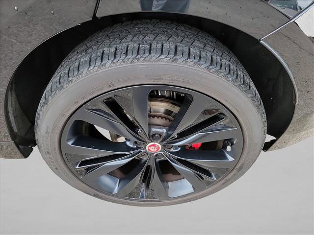 Used 2023 Jaguar F-PACE R-Dynamic S AWD/4WD image 12
