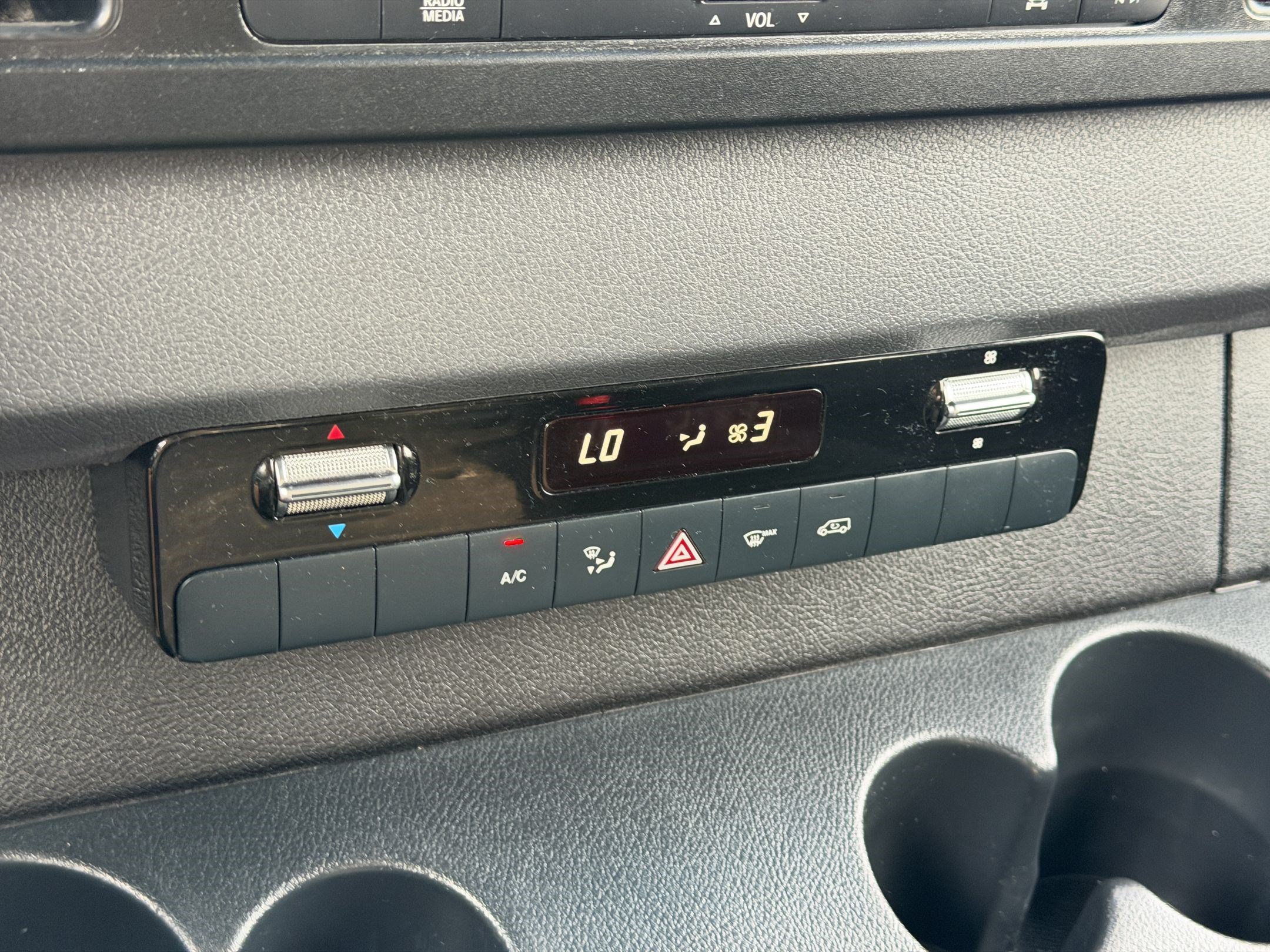 Used 2021 Mercedes-Benz Sprinter 1500 image 18