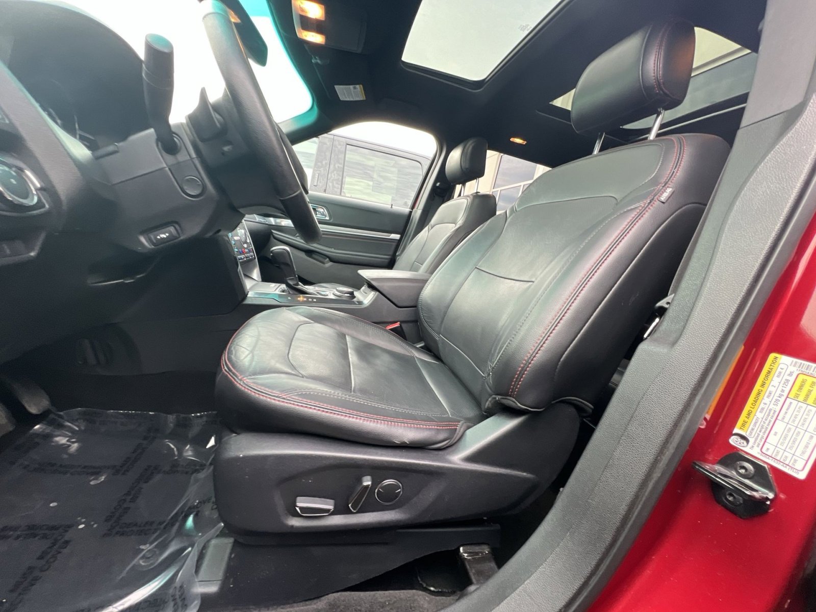 Used 2017 Ford Explorer Sport w/ Equipment Group 401A image 13