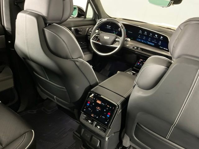 New 2026 Cadillac Vistiq Platinum image 28