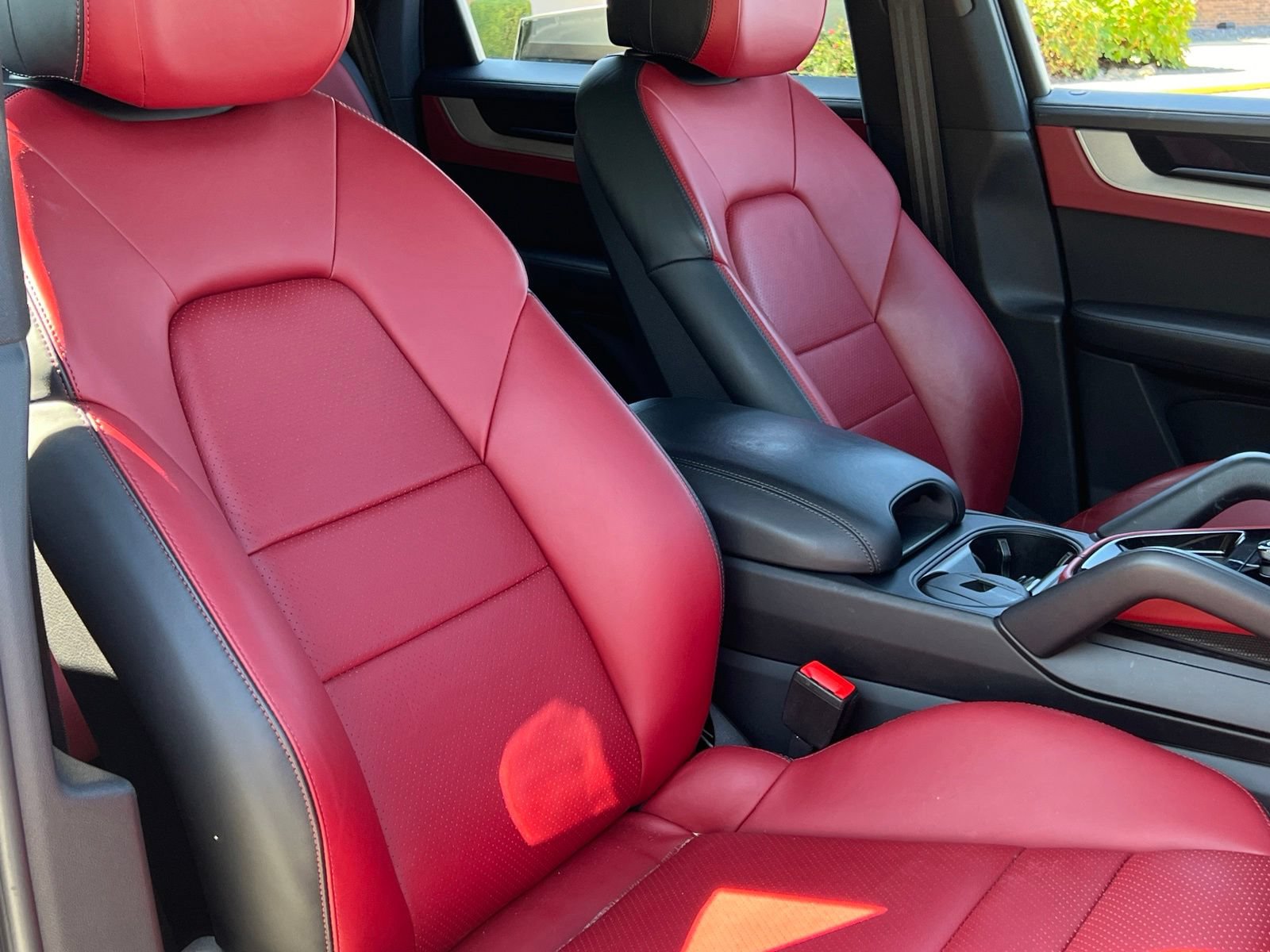 Certified 2024 Porsche Cayenne S AWD/4WD image 17