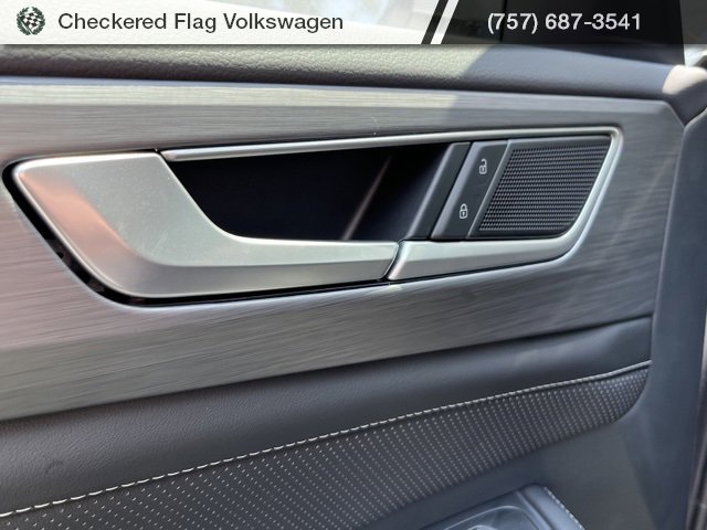 New 2025 Volkswagen Atlas Cross Sport SE image 27