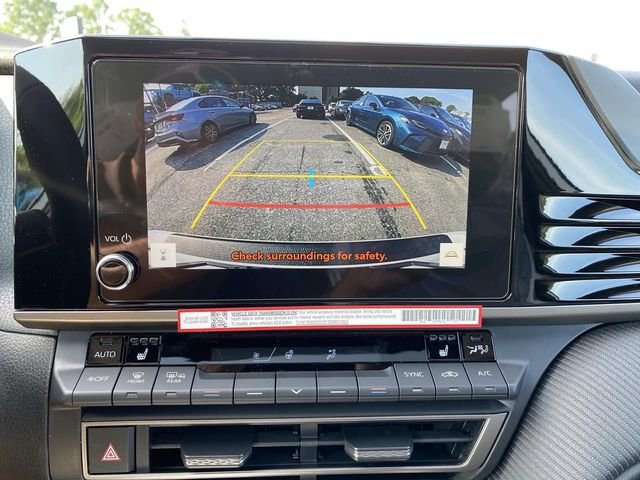 New 2026 Toyota Camry Hybrid AWD/4WD image 9