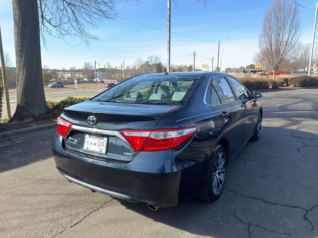 Used 2015 Toyota Camry XSE image 7