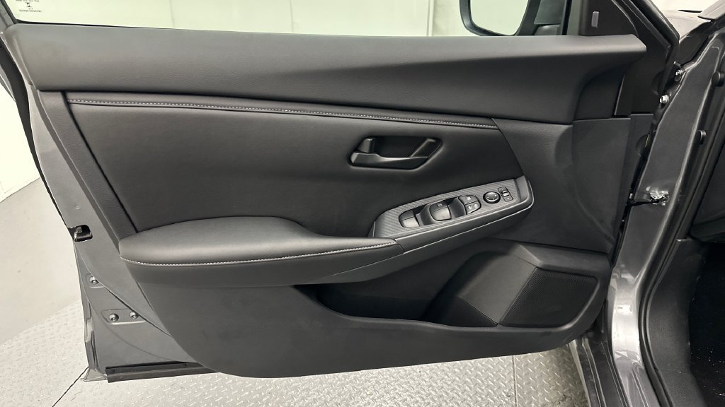 Certified 2024 Nissan Sentra S FWD image 17
