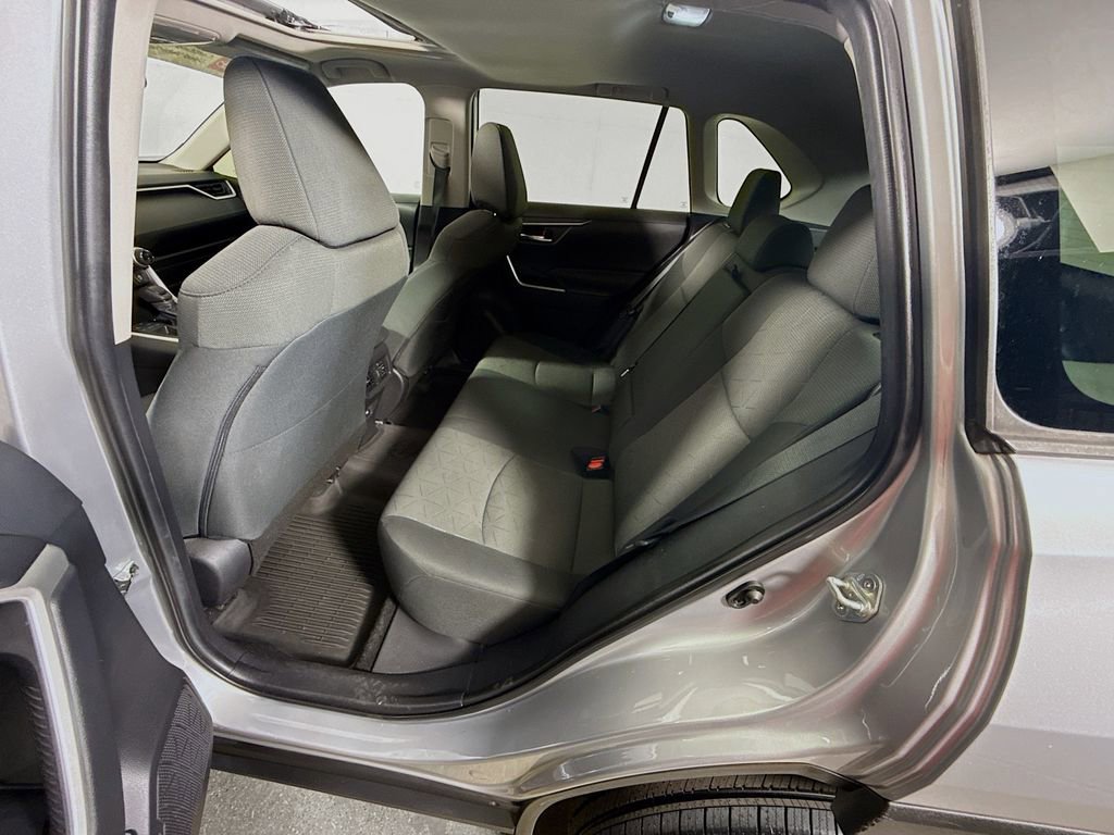 Certified 2021 Toyota RAV4 XLE w/ Convenience Package FWD image 22
