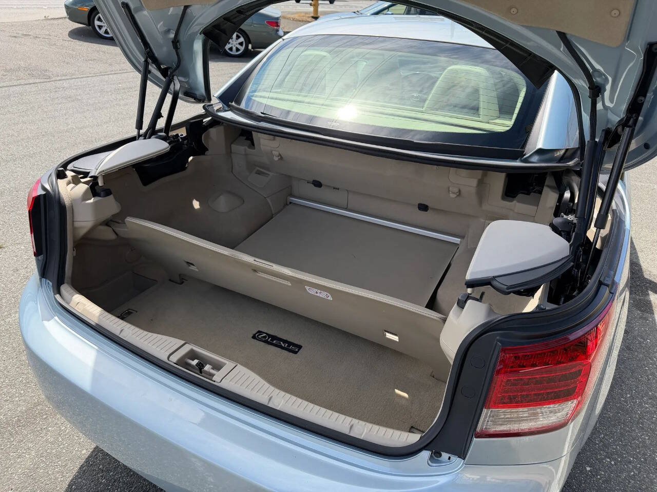 Used 2010 Lexus IS 350C RWD image 16