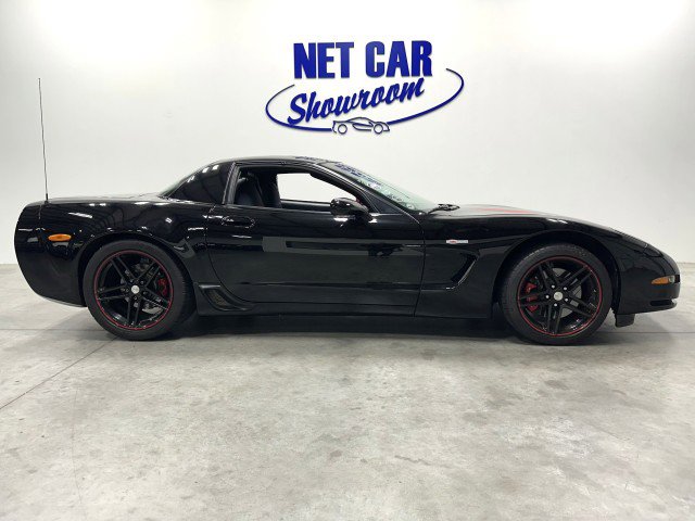 Used 2002 Chevrolet Corvette Z06 w/ Memory Pkg RWD image 2