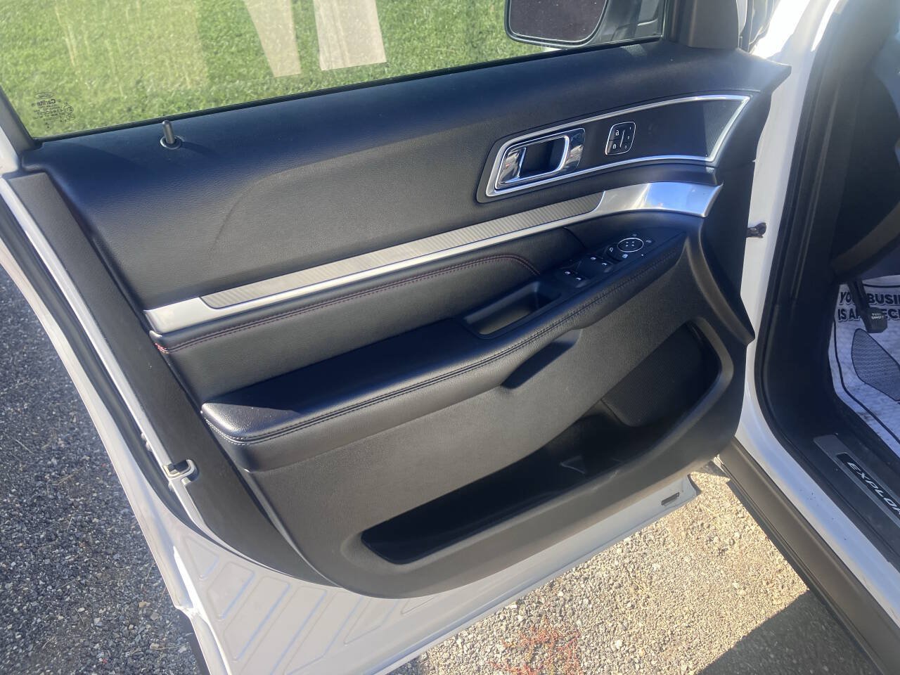 Used 2016 Ford Explorer Sport w/ Equipment Group 401A AWD/4WD image 6