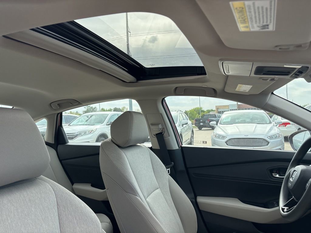 Certified 2025 Honda Accord SE image 29