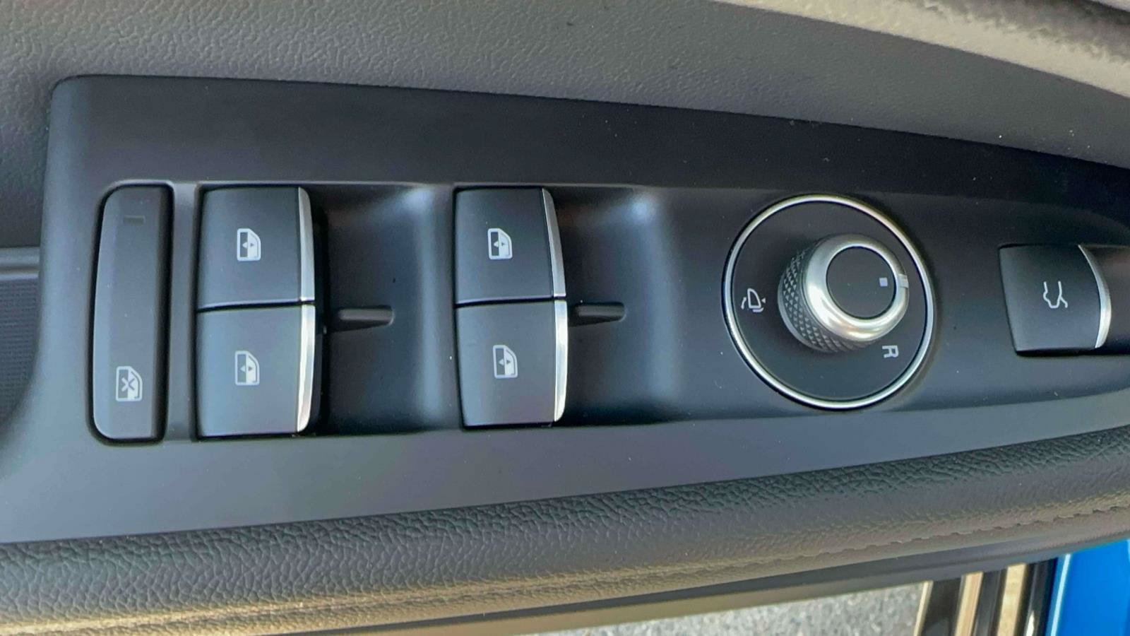 Used 2024 Alfa Romeo Stelvio Veloce AWD/4WD image 14