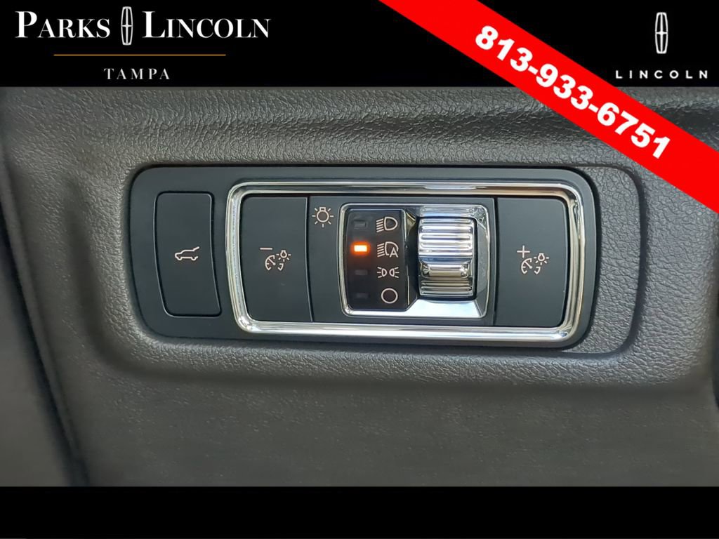 Certified 2021 Lincoln Corsair FWD w/ Premium Package image 26