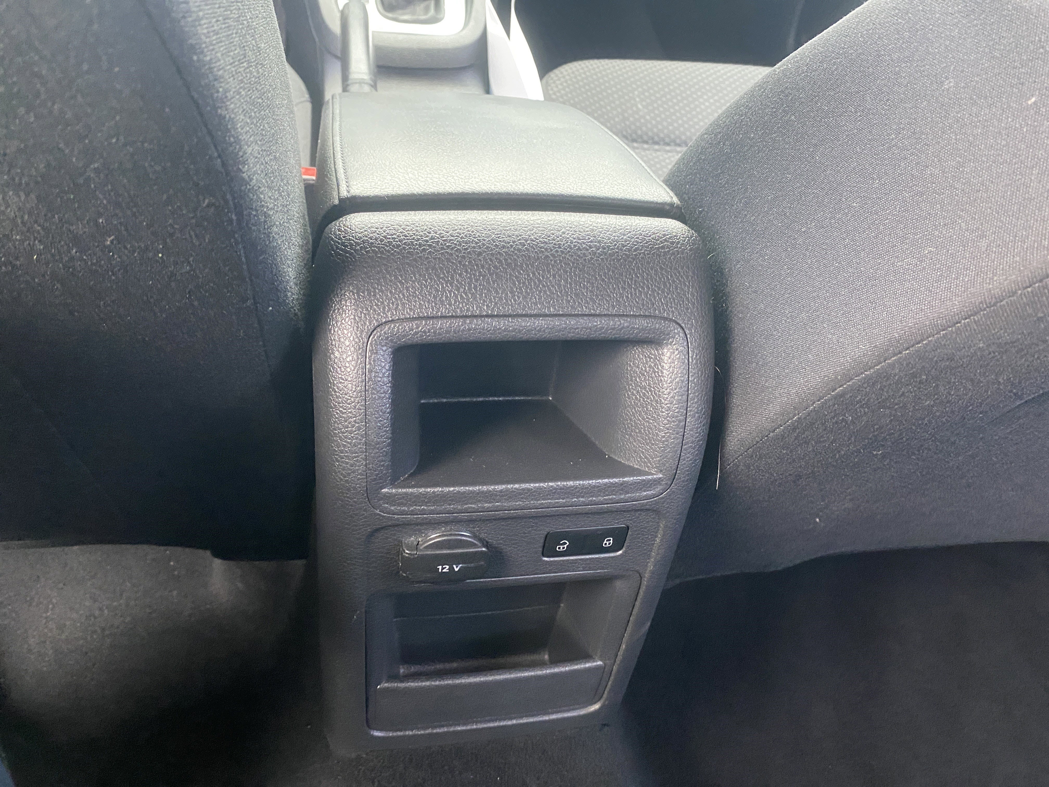 Used 2014 Volkswagen Jetta S image 30