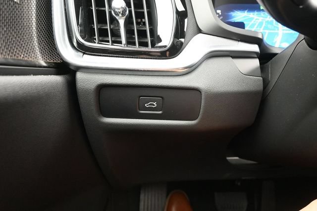 Used 2024 Volvo S60 B5 Plus w/ Climate Package FWD image 28