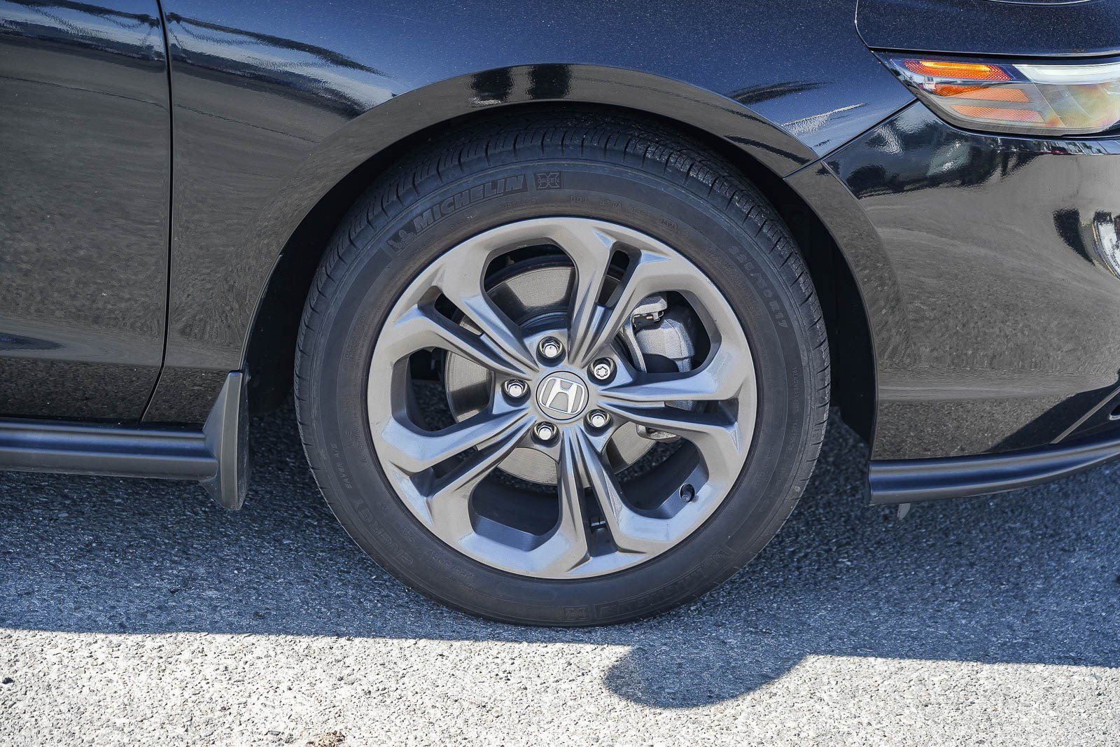 Certified 2023 Honda Accord EX image 11