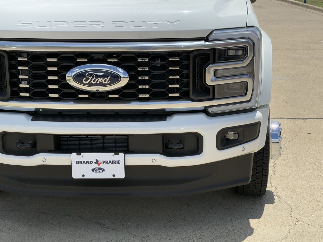 New 2026 Ford F450 Platinum w/ FX4 Off-Road Package AWD/4WD image 9