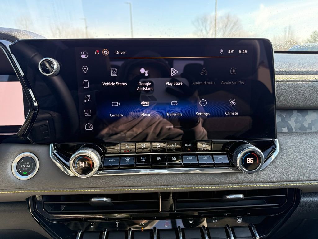 Used 2024 Chevrolet Colorado ZR2 w/ Technology Package image 22