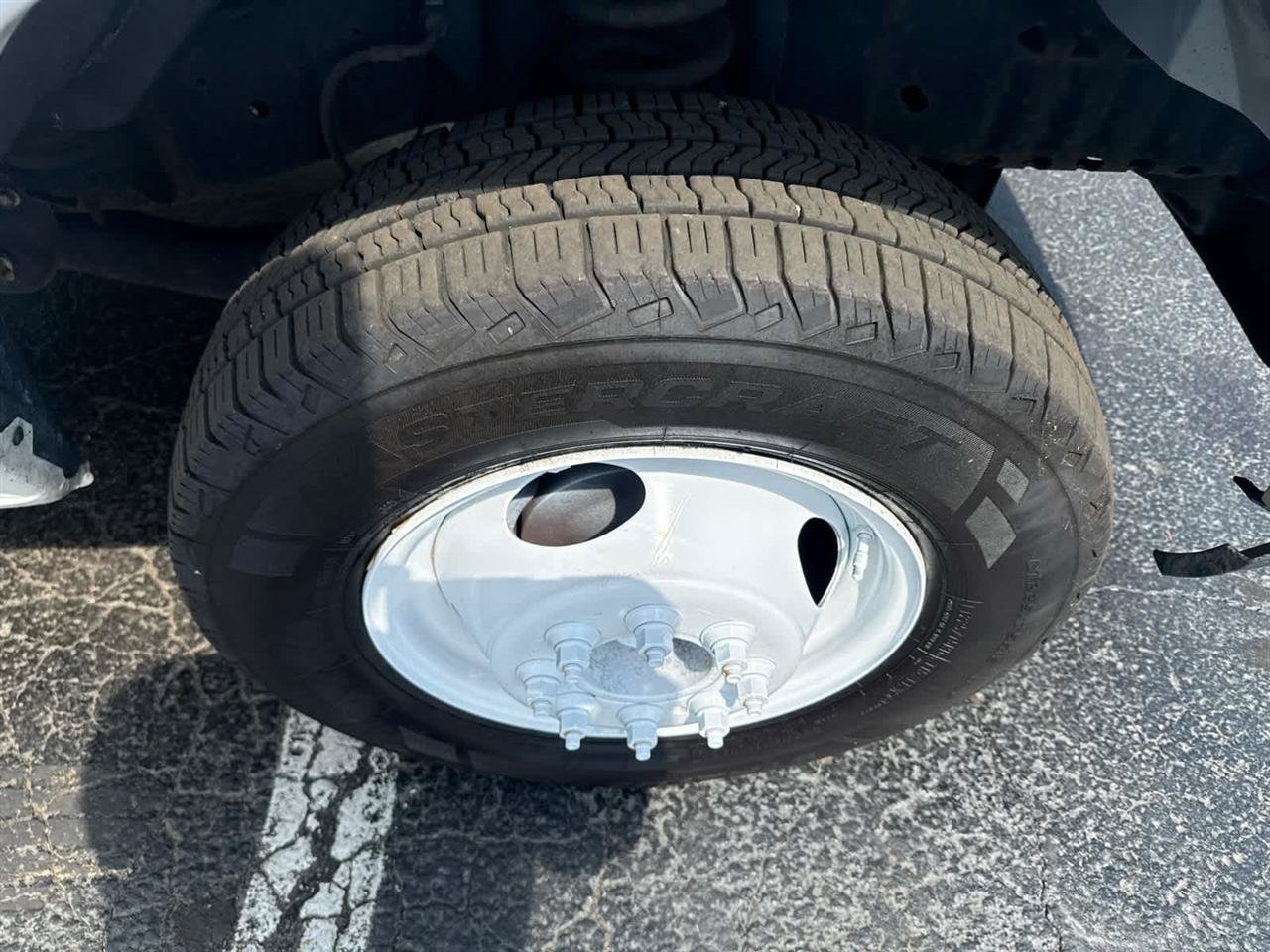 Used 2018 Ford E-350 and Econoline 350 Super Duty RWD image 10