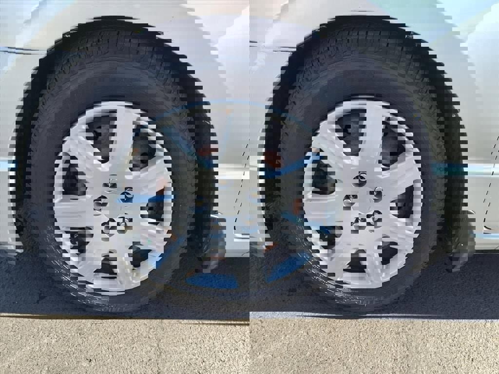 Used 2011 Honda Civic LX image 12