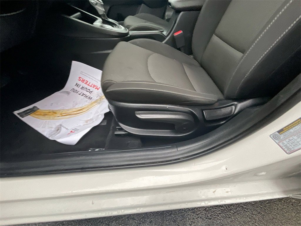 Certified 2023 Kia Forte LXS image 13