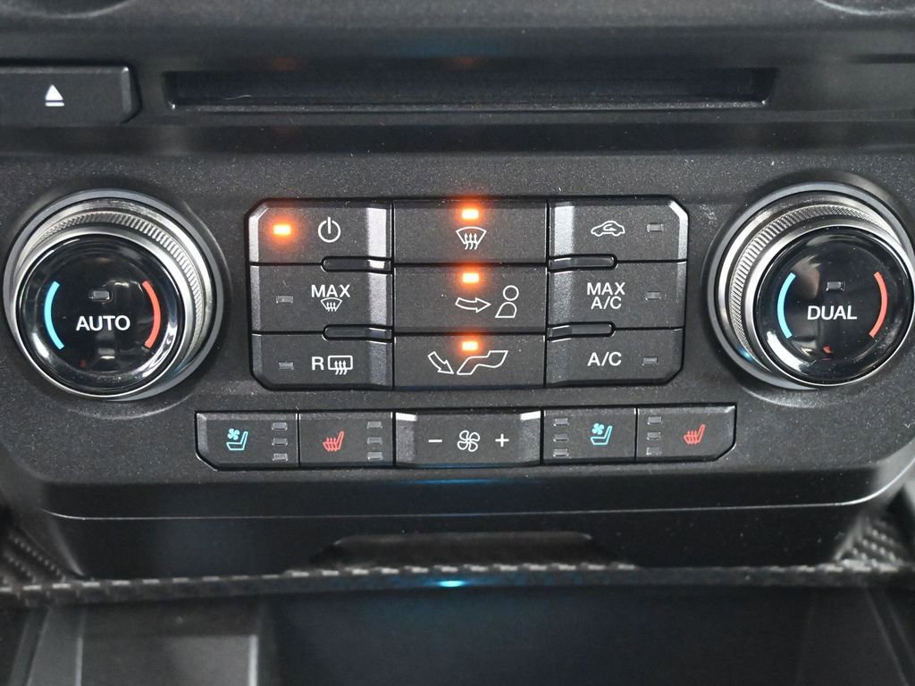 Used 2018 Ford F150 Raptor w/ Equipment Group 802A Luxury image 31