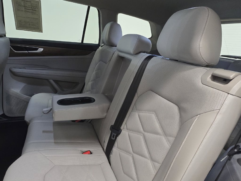 Used 2024 Volkswagen Atlas SE FWD image 23