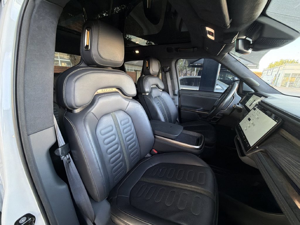 Used 2022 Rivian R1T Launch Edition AWD/4WD image 9