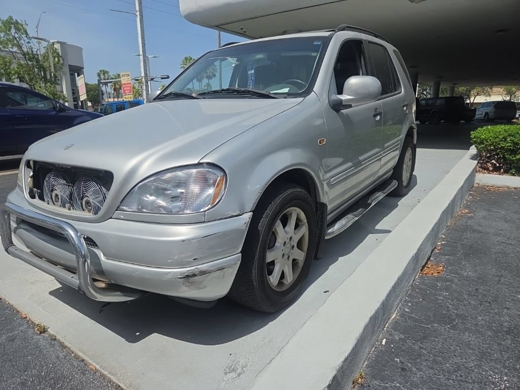 Used 2000 Mercedes-Benz ML 430 4MATIC image 4