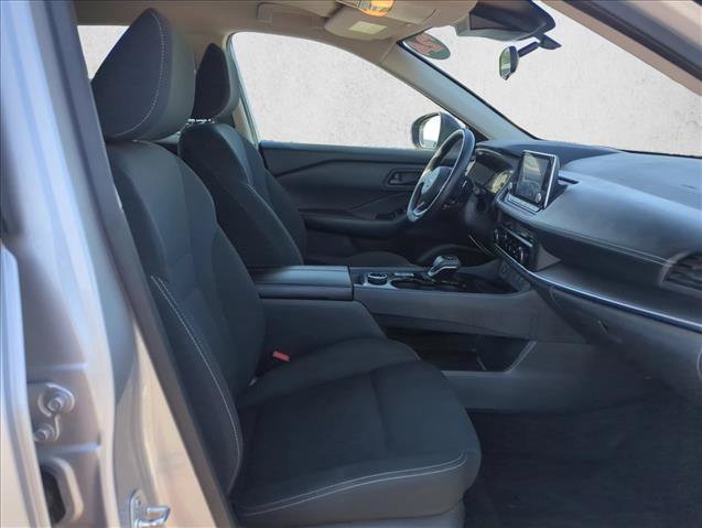 Used 2024 Nissan Rogue S AWD/4WD image 21