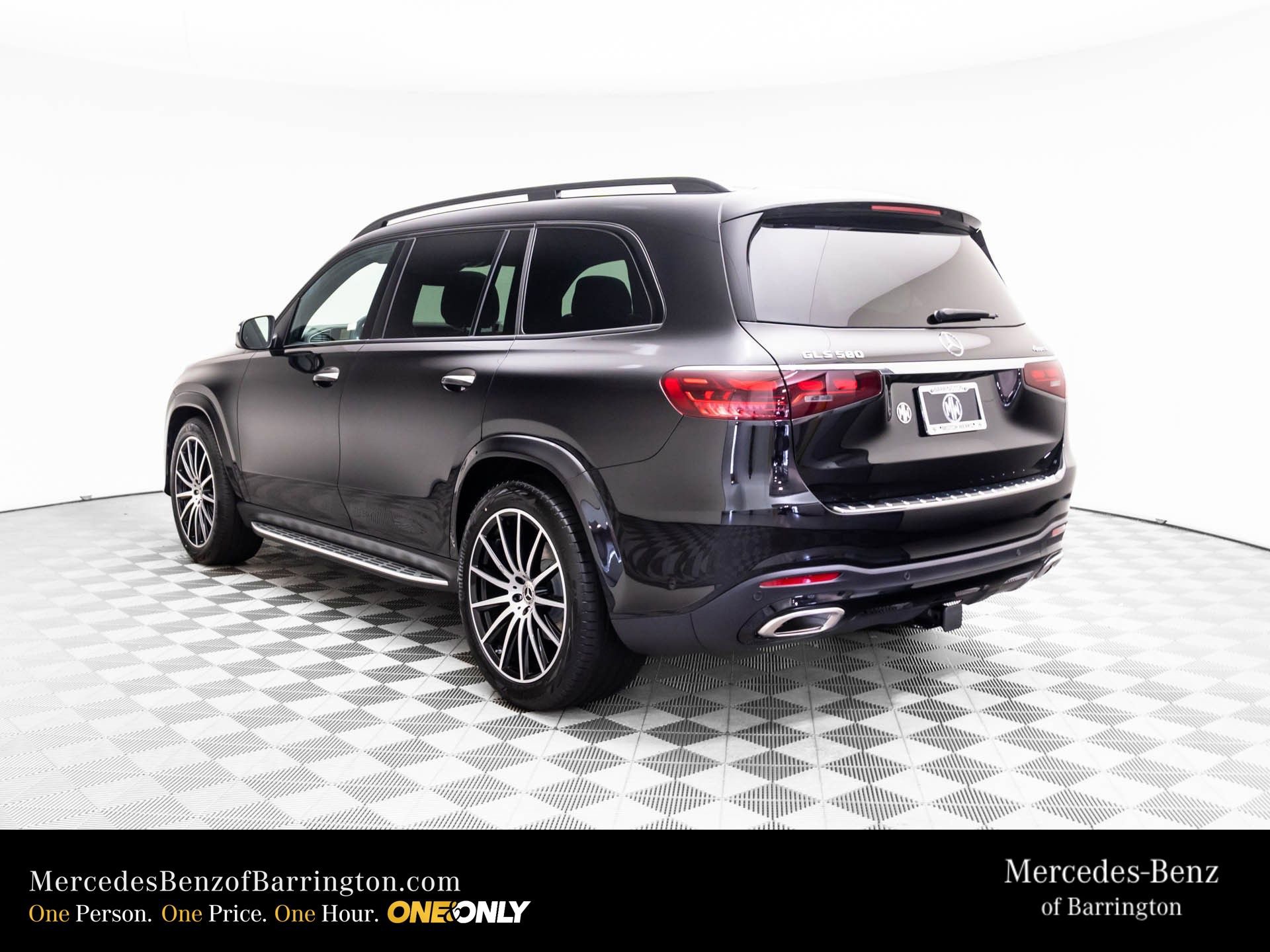 New 2026 Mercedes-Benz GLS 580 4MATIC image 3