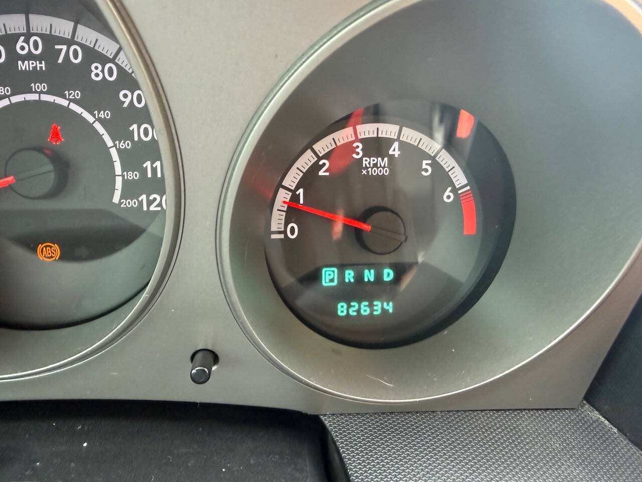 Used 2010 Dodge Avenger SXT FWD image 24