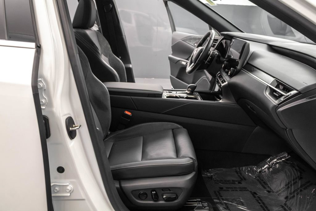 Used 2024 Lexus RX 450h AWD w/ Convenience Package image 32
