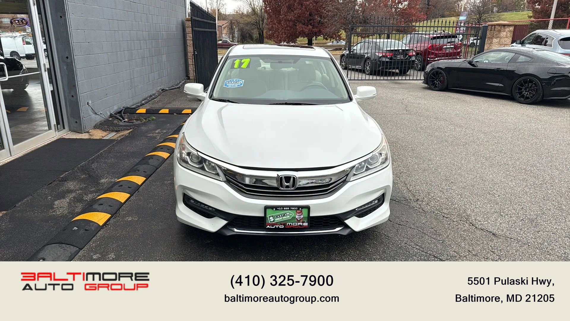 Used 2017 Honda Accord EX image 2