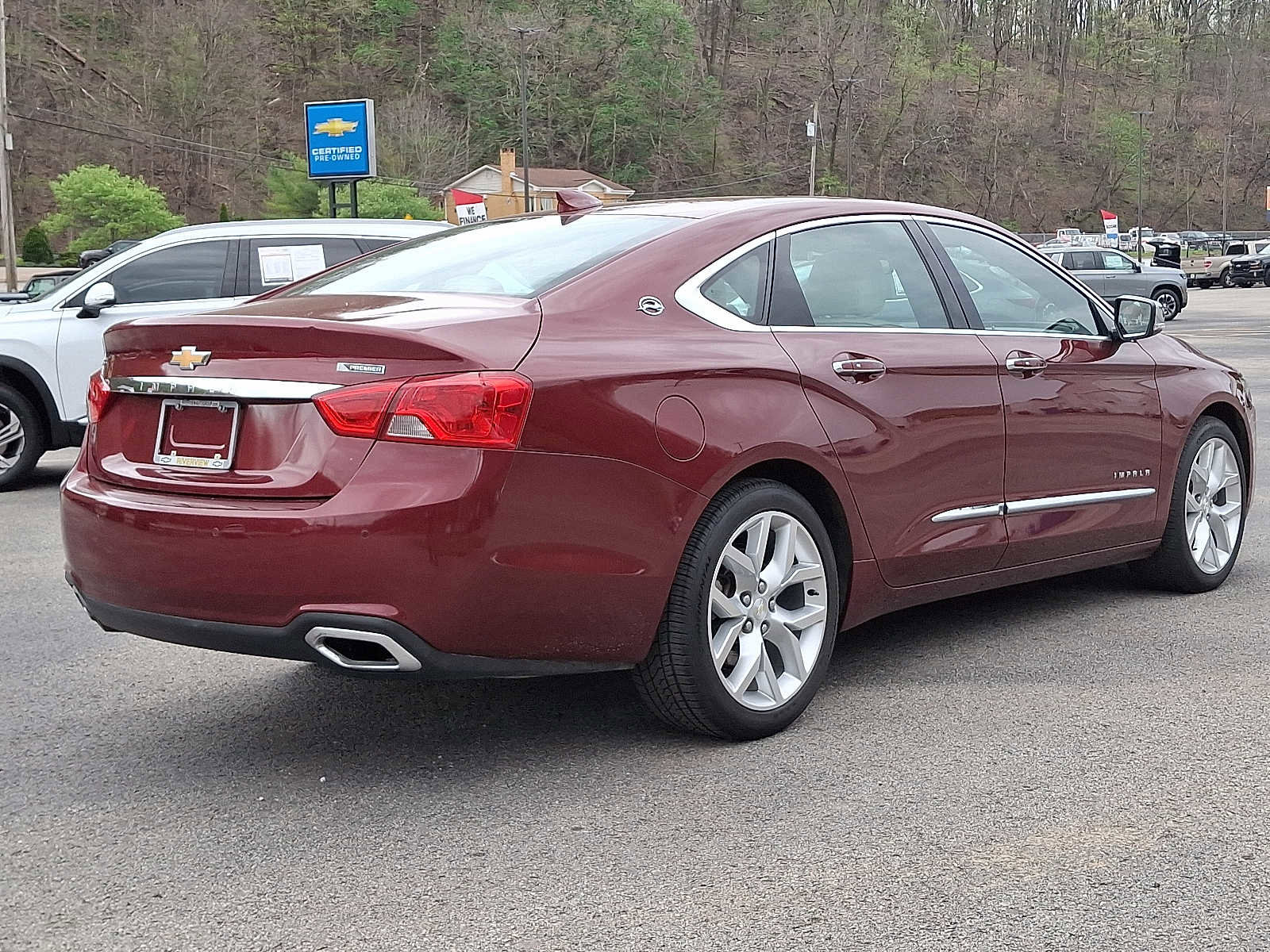 Used 2017 Chevrolet Impala Premier w/ Enhanced Convenience Package FWD image 6